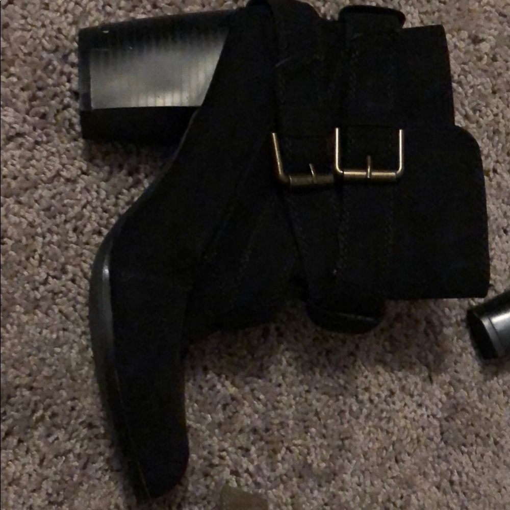 Black heeled booties